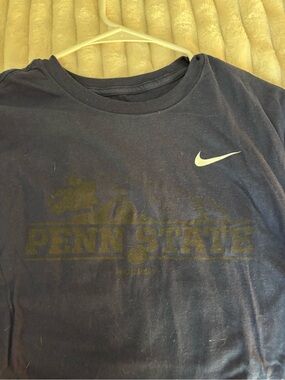 New Nike Tee Men’s small Penn State Hockey in black logo
